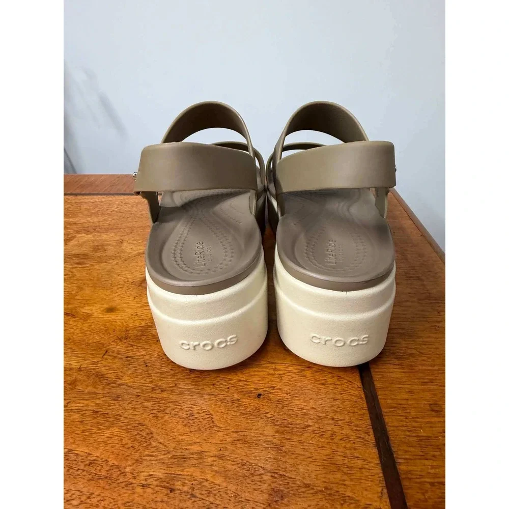 Crocs  Women's 8 Brooklyn Low Wedge Sandals Khaki Bone Platform LiteRide 206453